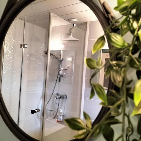 Au Bord Du Vieux Moulin - Pres De Bordeaux * Merignac (Gironde)