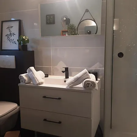 Au Bord Du Vieux Moulin - Pres De Bordeaux * Merignac (Gironde)