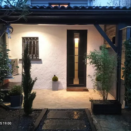 Apartment Au Bord Du Vieux Moulin - Pres De Bordeaux Merignac (Gironde)