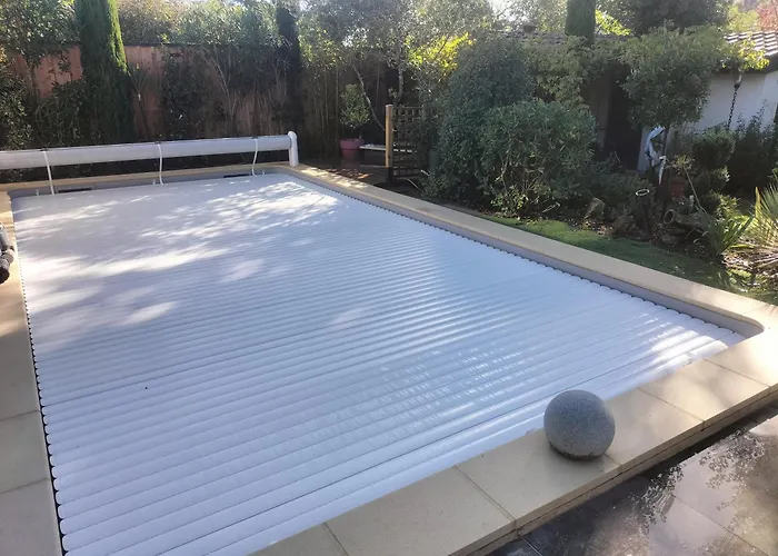 Au Bord Du Vieux Moulin - Pres De Bordeaux *