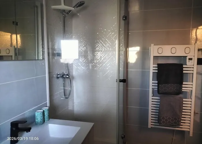 Appartement Au Bord Du Vieux Moulin - Pres De Bordeaux *