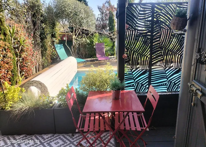 Au Bord Du Vieux Moulin - Pres De Bordeaux *